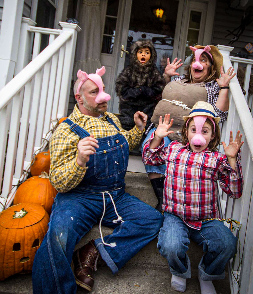 Halloween Three Little Pigs and The Big Bad Wolf